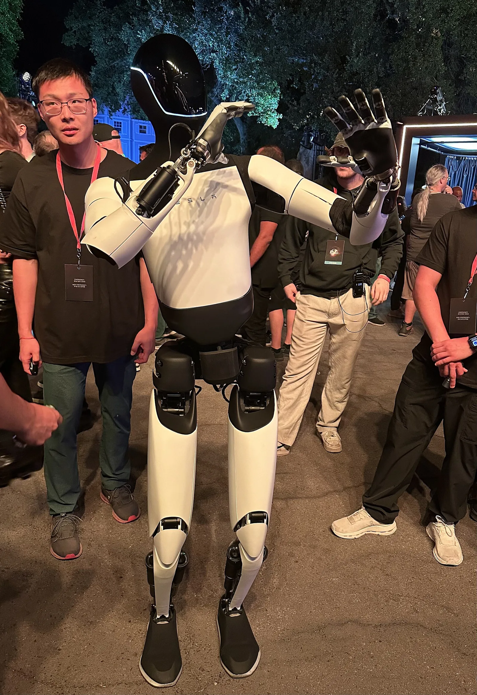 Humanoide Roboter 2026: Optimus, Atlas, IRON und der Stand der Dinge