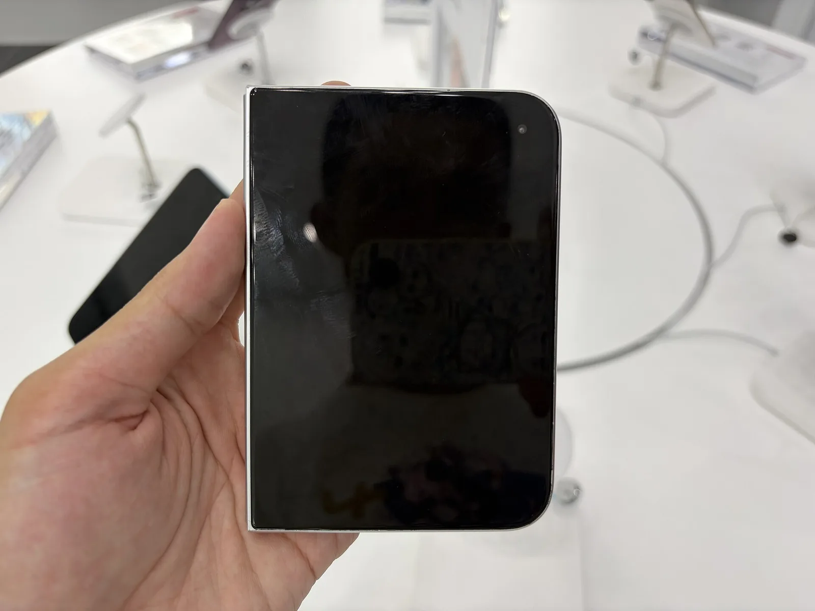 iPhone Duo: Apples erstes faltbares iPhone startet am 23. Oktober